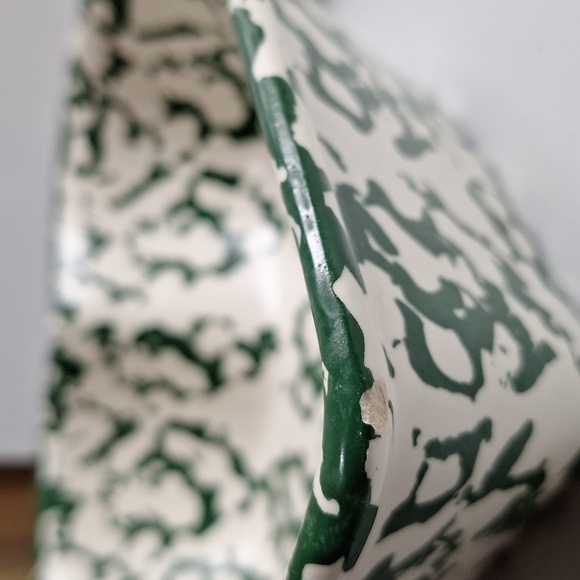 #AEB Country Kitchen servings heart dishes green and pink - Picture 5 of 9